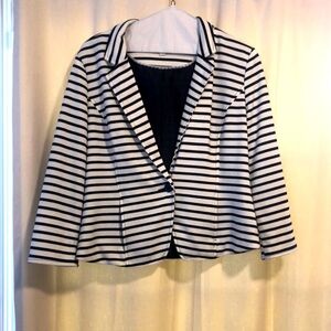 Erin London Size Large Black and White Striped Blazer
